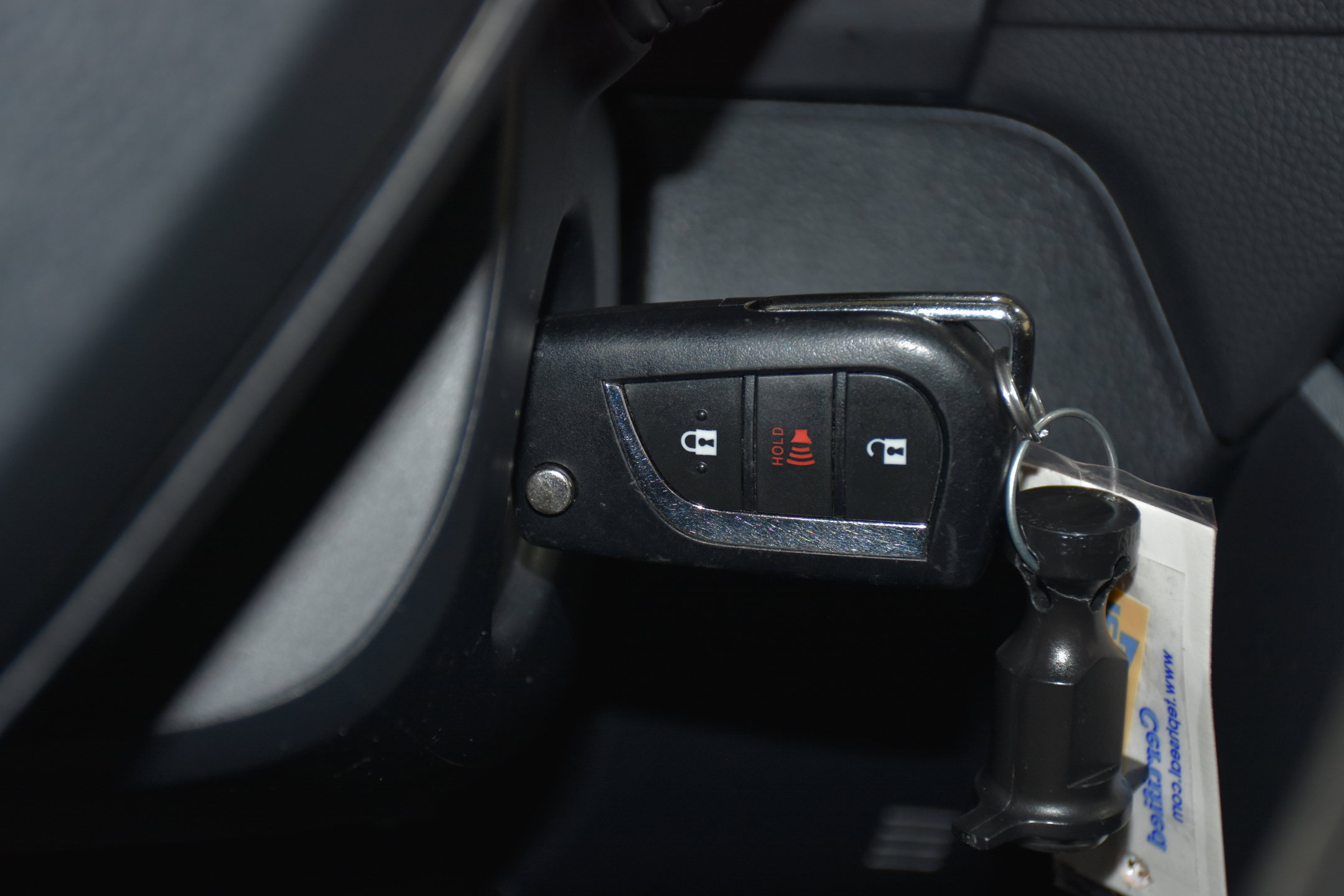 Used 2023 Toyota RAV4 LE FWD image 17