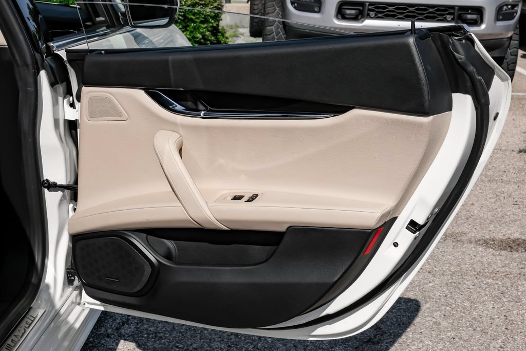 Used 2022 Maserati Quattroporte Modena RWD image 60