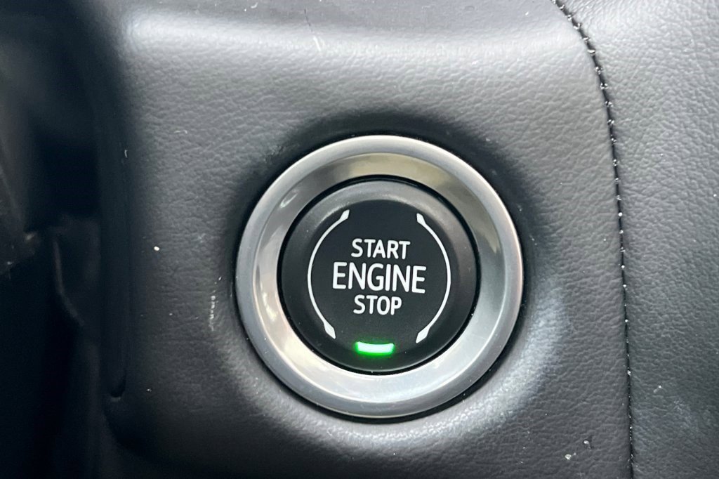 Certified 2022 Chevrolet Tahoe RST w/ Sport Performance Package image 22