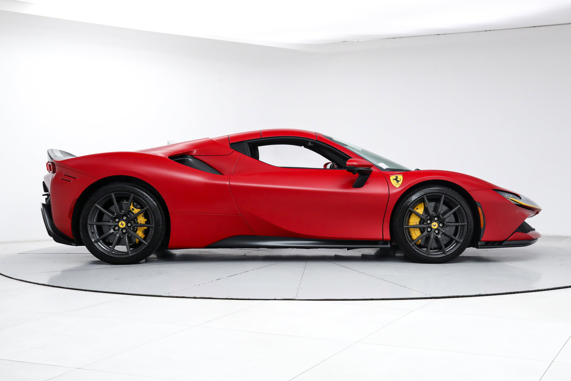 Certified 2024 Ferrari SF90 Spider AWD/4WD image 11