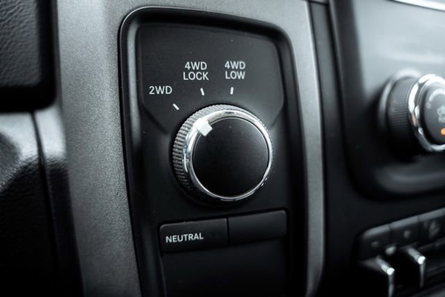 Used 2017 RAM 2500 Tradesman w/ Chrome Appearance Group image 25