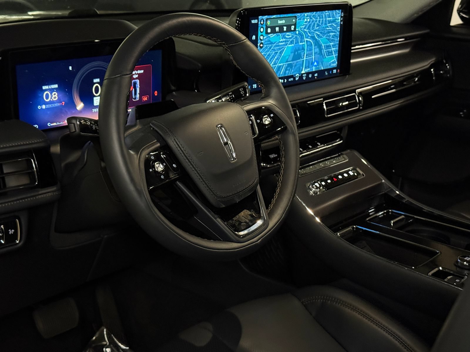 New 2026 Lincoln Aviator AWD image 22