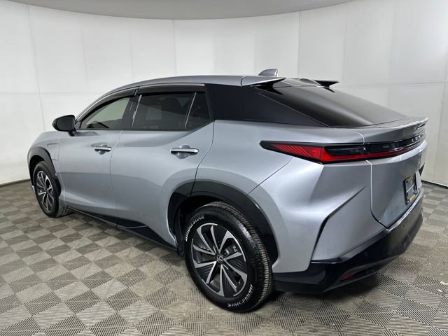 Used 2024 Lexus RZ 300e Premium w/ Accessory Package (2T) image 5