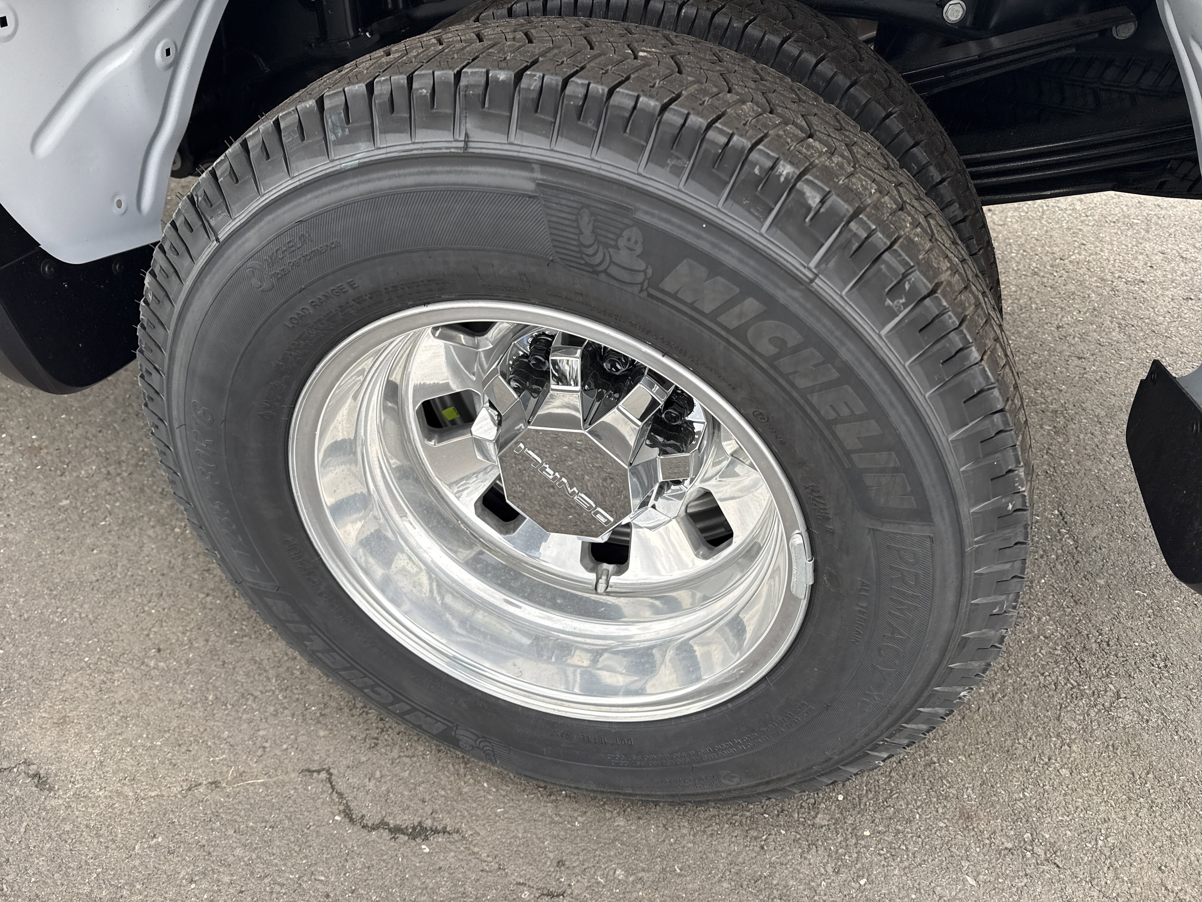 New 2026 GMC Sierra 3500 Denali Ultimate image 12