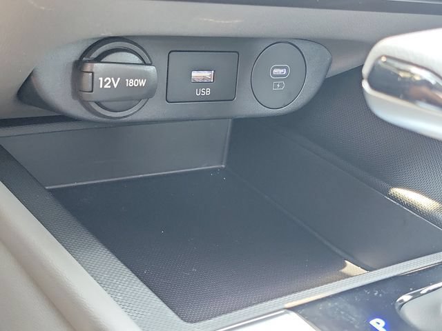 Certified 2026 Hyundai Elantra SE FWD image 12