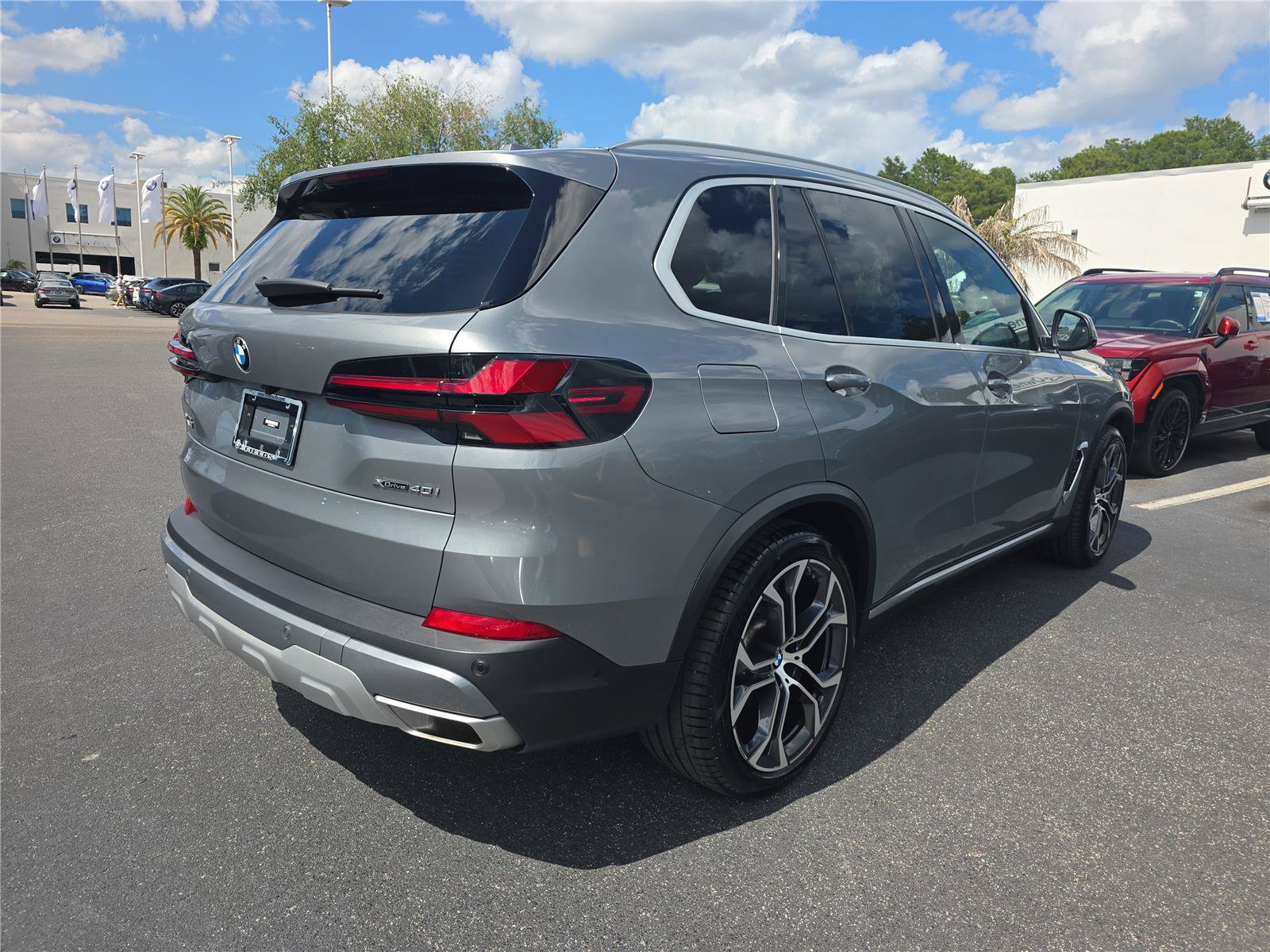 Certified 2024 BMW X5 xDrive40i w/ Parking Assistance Package AWD/4WD image 2