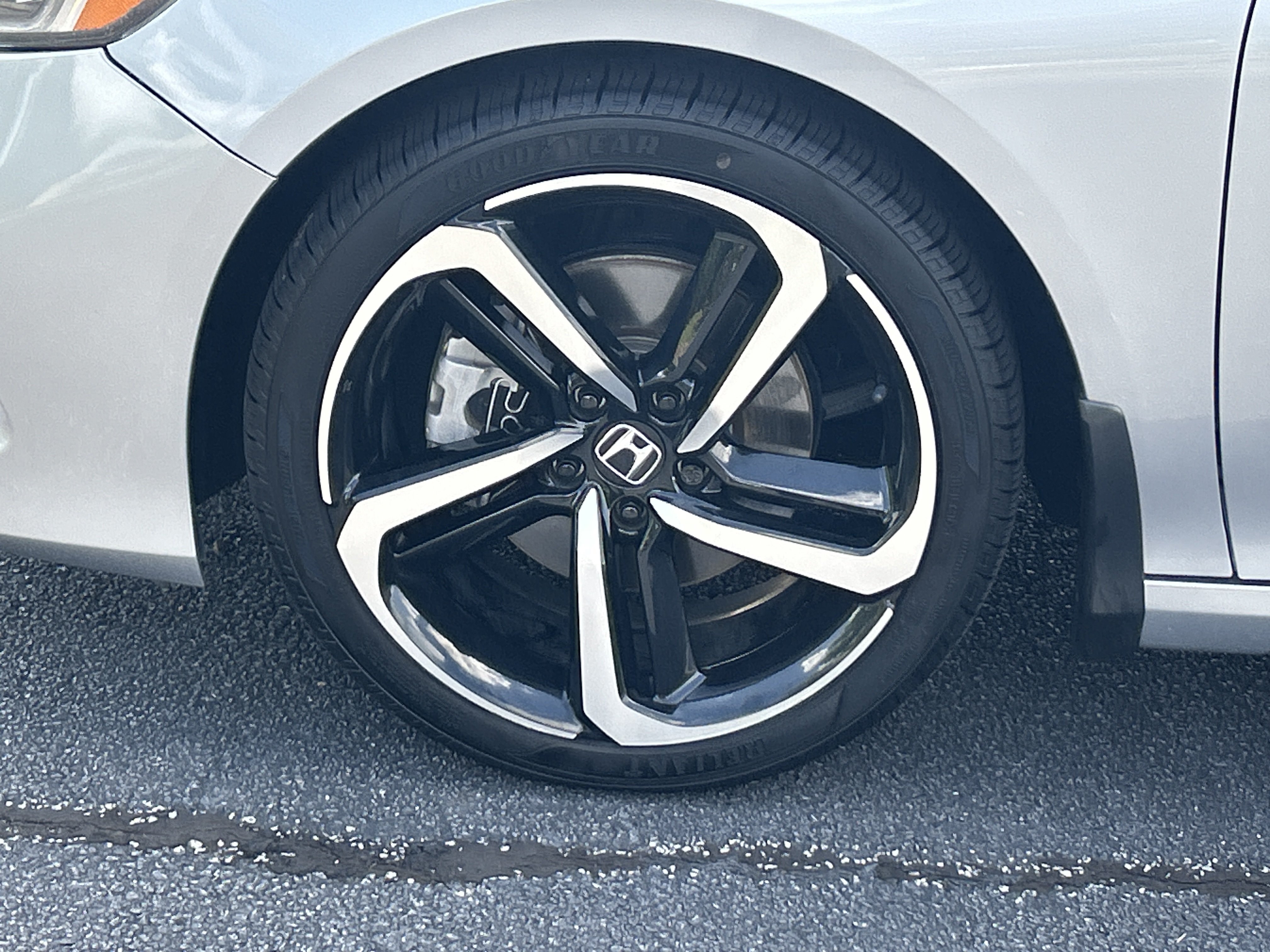 Used 2021 Honda Accord Sport image 32
