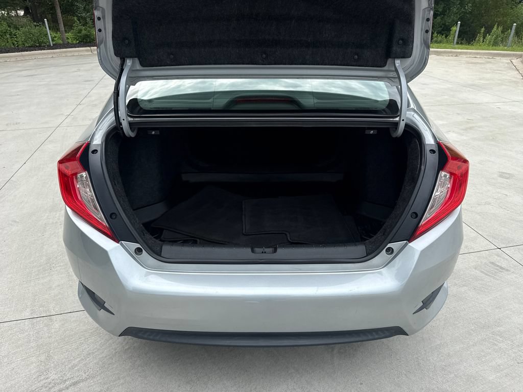 Used 2018 Honda Civic EX image 32