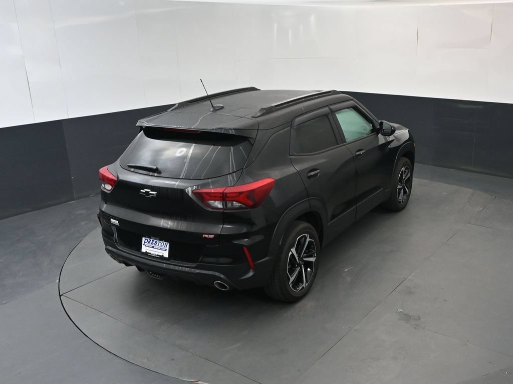 Used 2023 Chevrolet TrailBlazer RS w/ Sun and Liftgate Package AWD/4WD image 32
