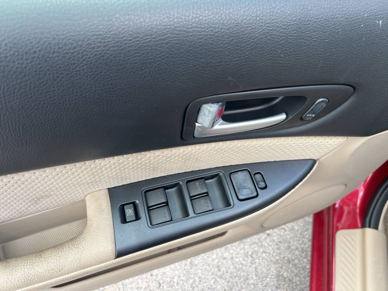 Used 2006 MAZDA MAZDA6 s FWD image 10
