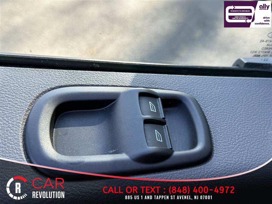 Used 2023 Ford Transit 250 Medium Roof image 23