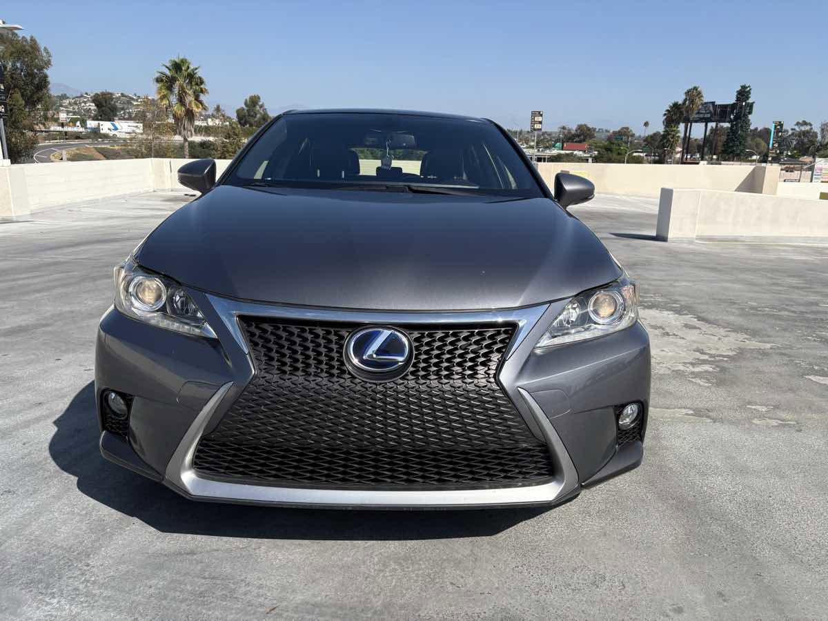 Used 2015 Lexus CT 200h image 6