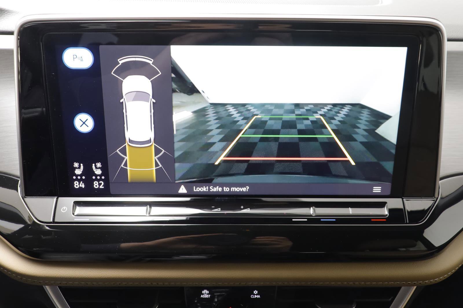 Used 2025 Volkswagen Atlas Cross Sport SE image 10