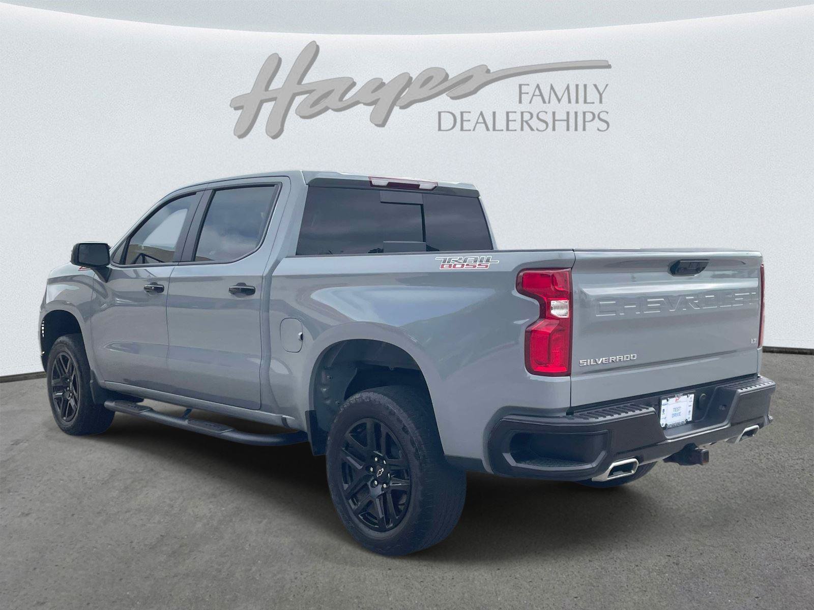 Used 2024 Chevrolet Silverado 1500 LT Trail Boss w/ Convenience Package II AWD/4WD image 5