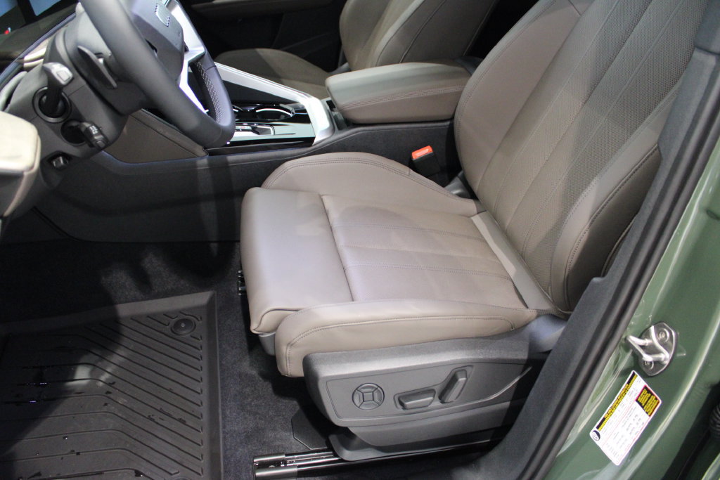 New 2026 Audi Q5 Premium Plus AWD/4WD image 9