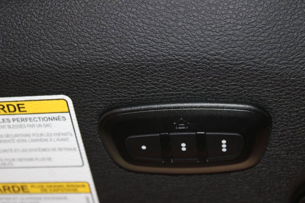 Used 2018 Jeep Wrangler Unlimited Sahara image 53