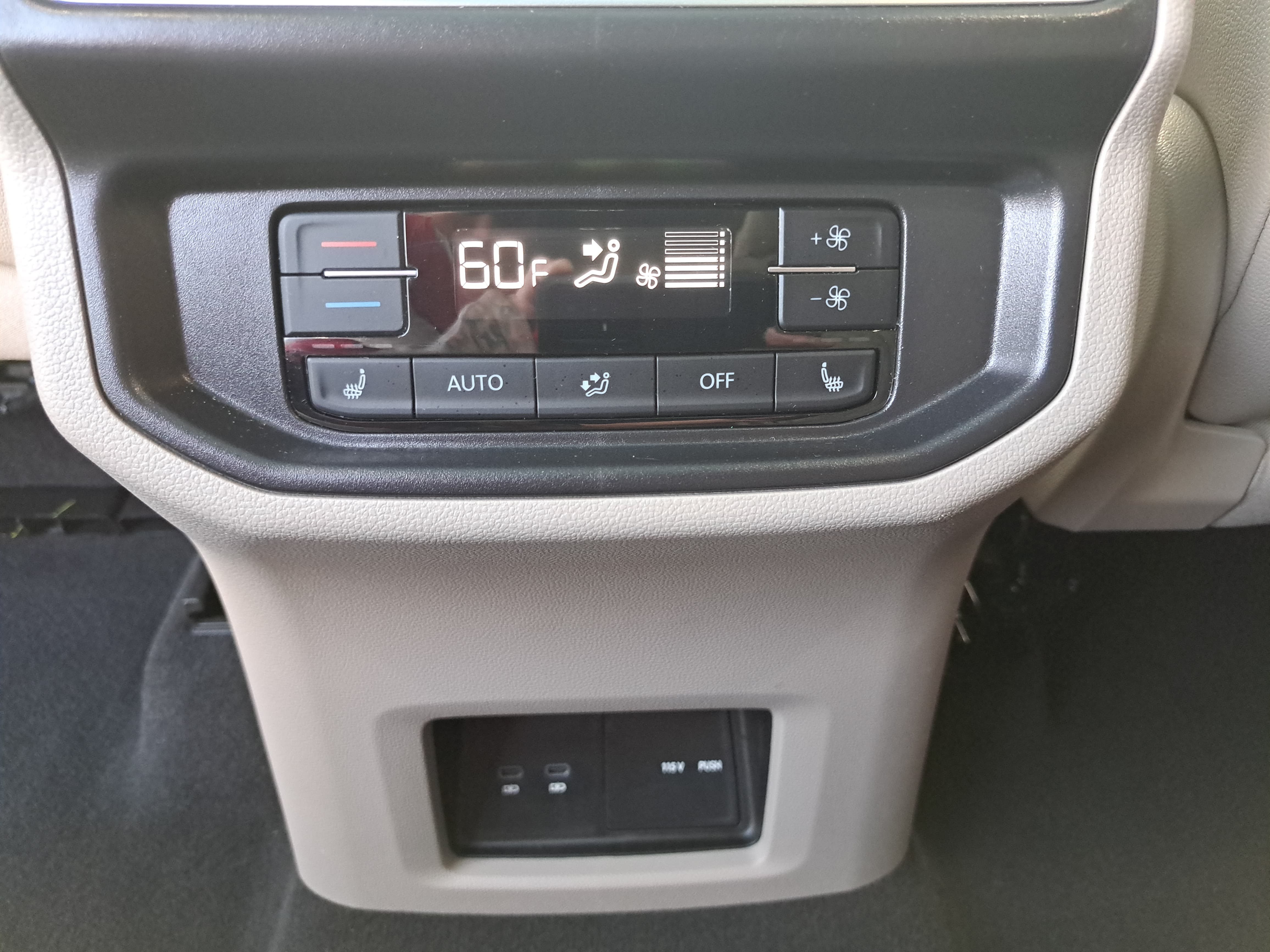 Certified 2026 Volkswagen Atlas SEL Premium R-Line AWD/4WD image 14