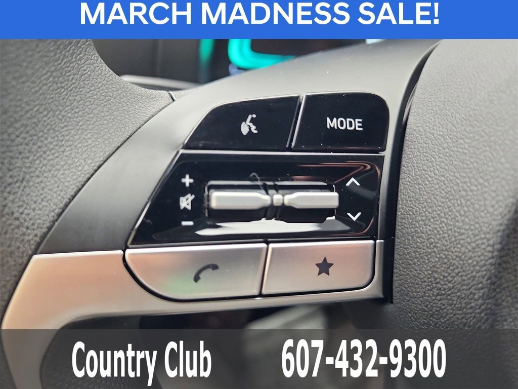 New 2025 Hyundai Elantra Blue image 18