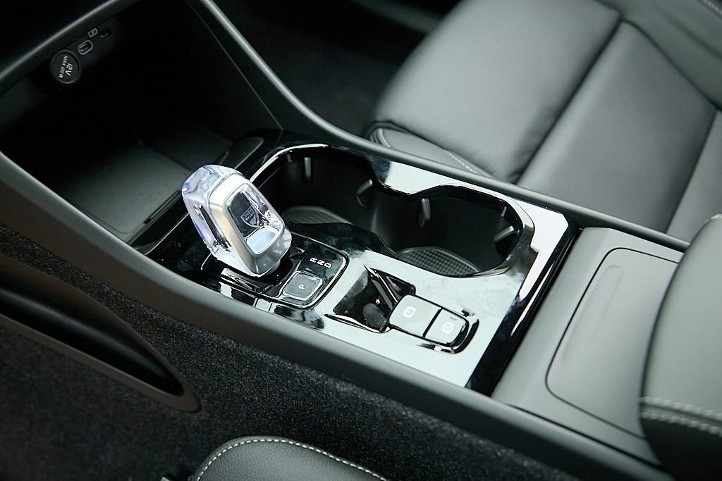 New 2026 Volvo XC40 B5 Plus w/ Climate Package image 17