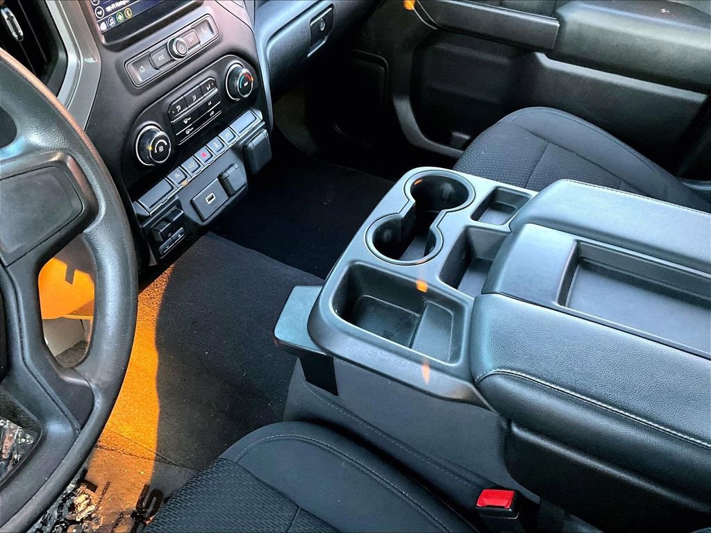 Used 2020 Chevrolet Silverado 1500 Custom w/ Custom Value Package image 12