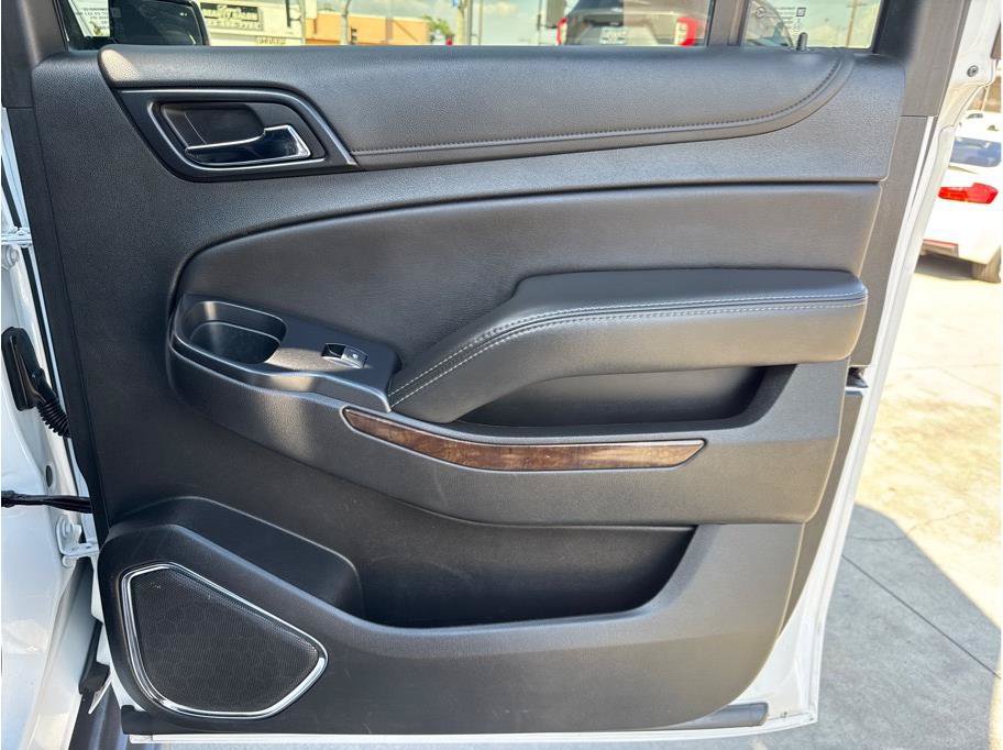 Used 2019 Chevrolet Suburban LT AWD/4WD image 24