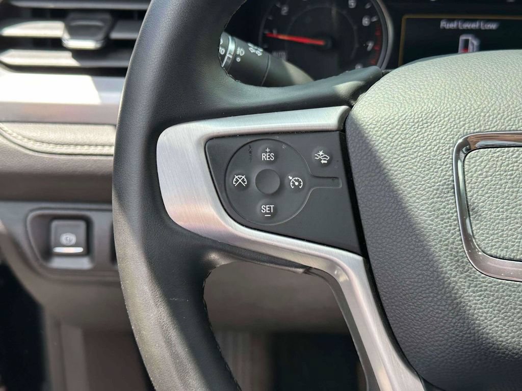 Used 2023 GMC Acadia SLT AWD/4WD image 22