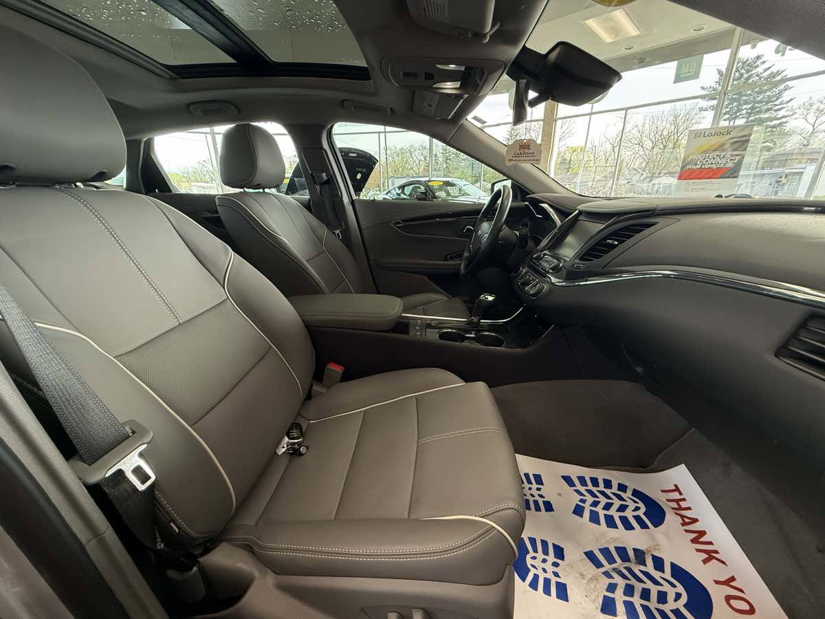 Used 2019 Chevrolet Impala Premier w/ Premier Confidence Package FWD image 26