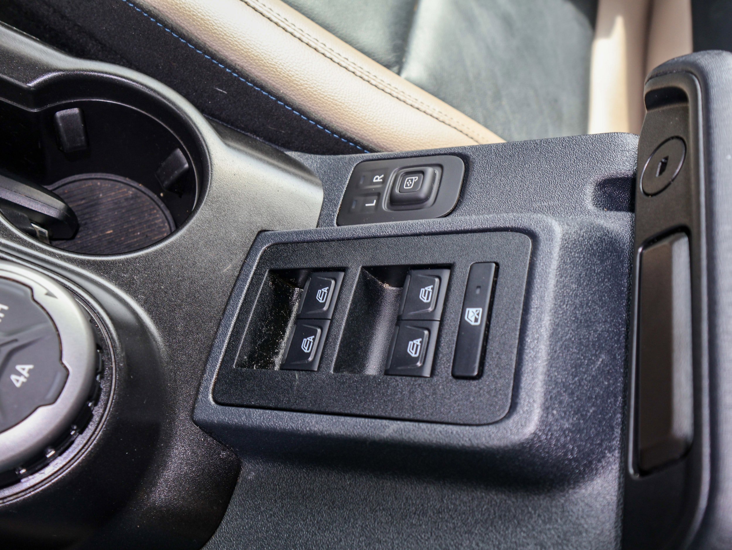 Used 2022 Ford Bronco Wildtrak image 29