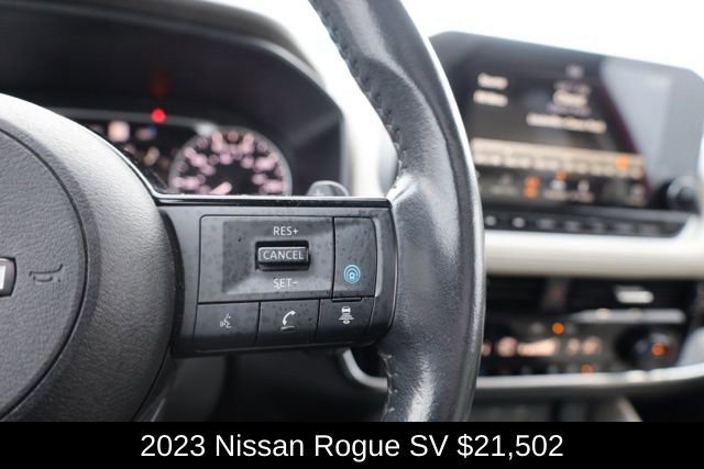 Used 2023 Nissan Rogue SV image 27