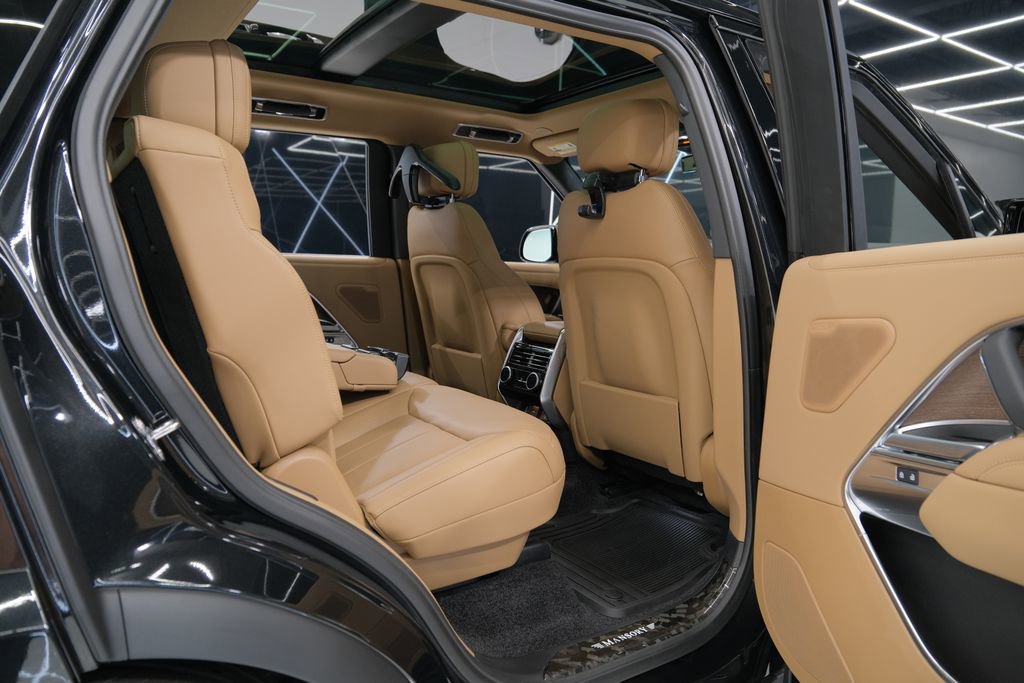 Used 2026 Land Rover Range Rover Long Wheelbase SE image 48