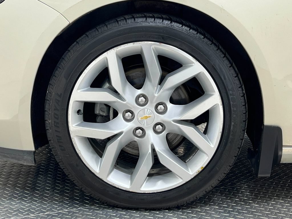 Used 2015 Chevrolet Impala LTZ FWD image 36