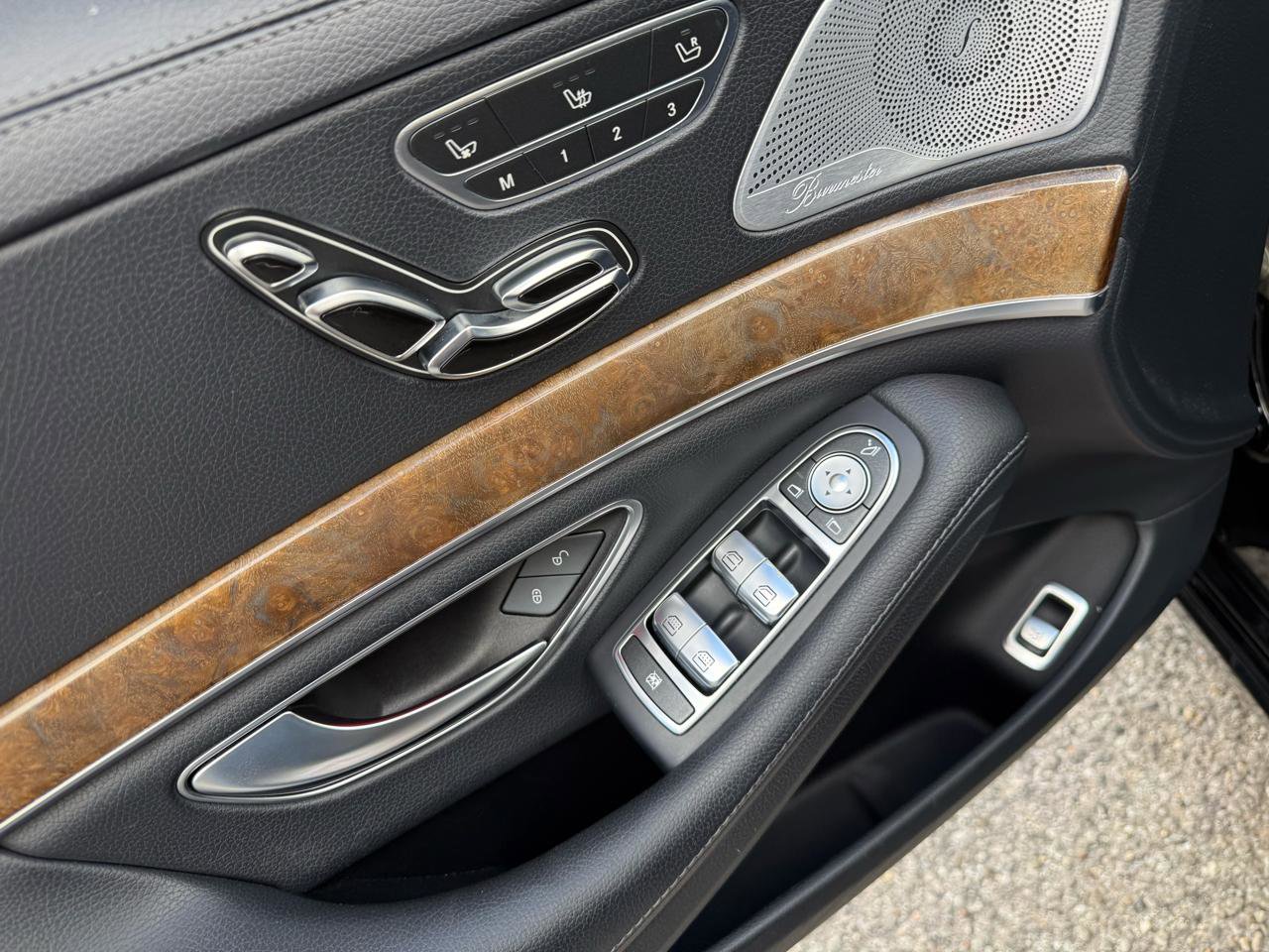Used 2015 Mercedes-Benz S 550 Sedan image 11