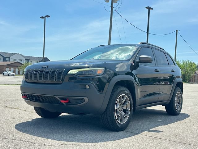 Used 2020 Jeep Cherokee Trailhawk w/ Technology Group AWD/4WD image 1