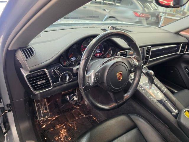 Used 2016 Porsche Panamera image 15