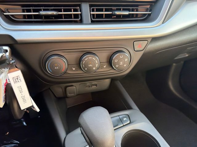 New 2026 Chevrolet Trax RS w/ Sunroof Package FWD image 28