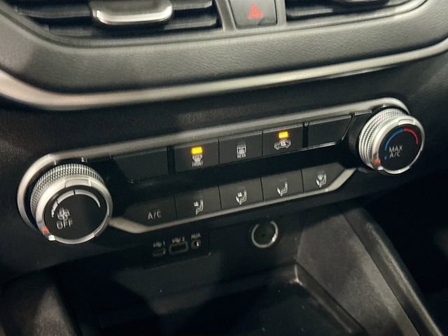 Used 2022 Nissan Altima 2.5 SV image 16