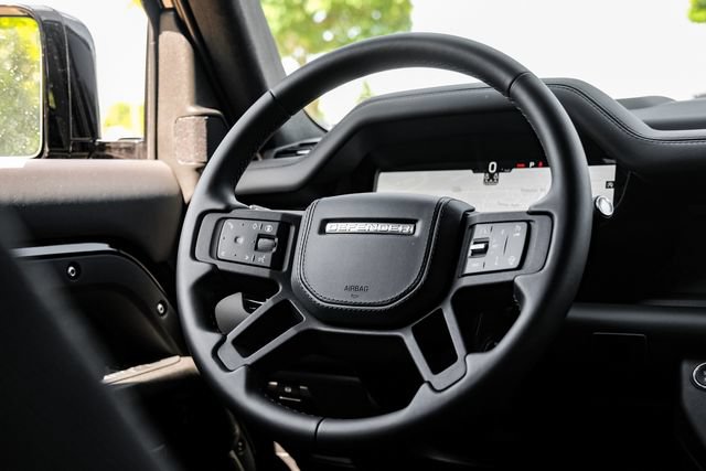 Used 2025 Land Rover Defender 130 V8 AWD/4WD image 20