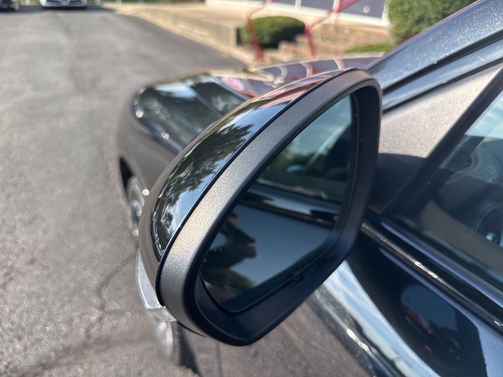 Used 2022 Alfa Romeo Stelvio Veloce image 16