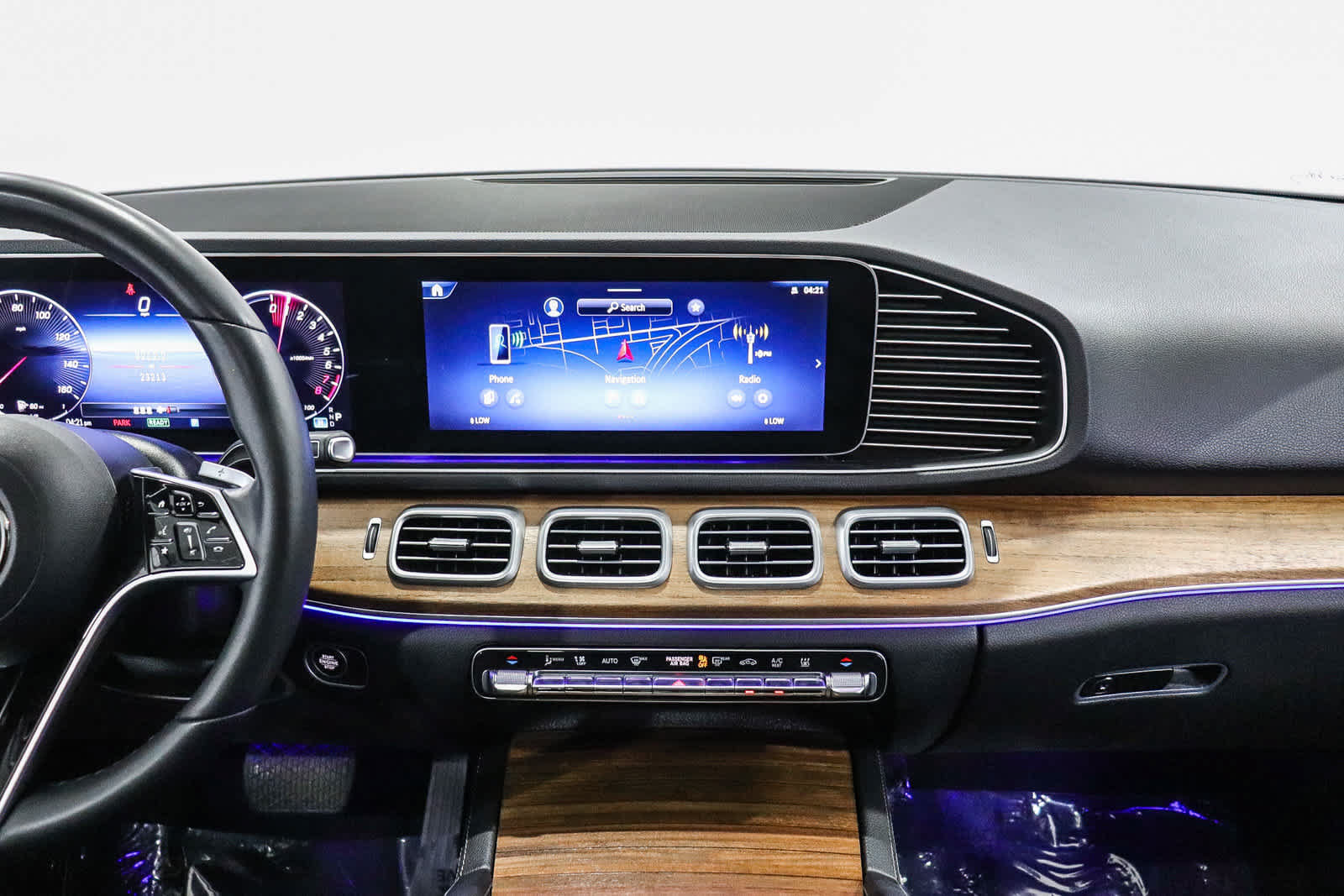 Certified 2025 Mercedes-Benz GLE 450e 4MATIC image 16