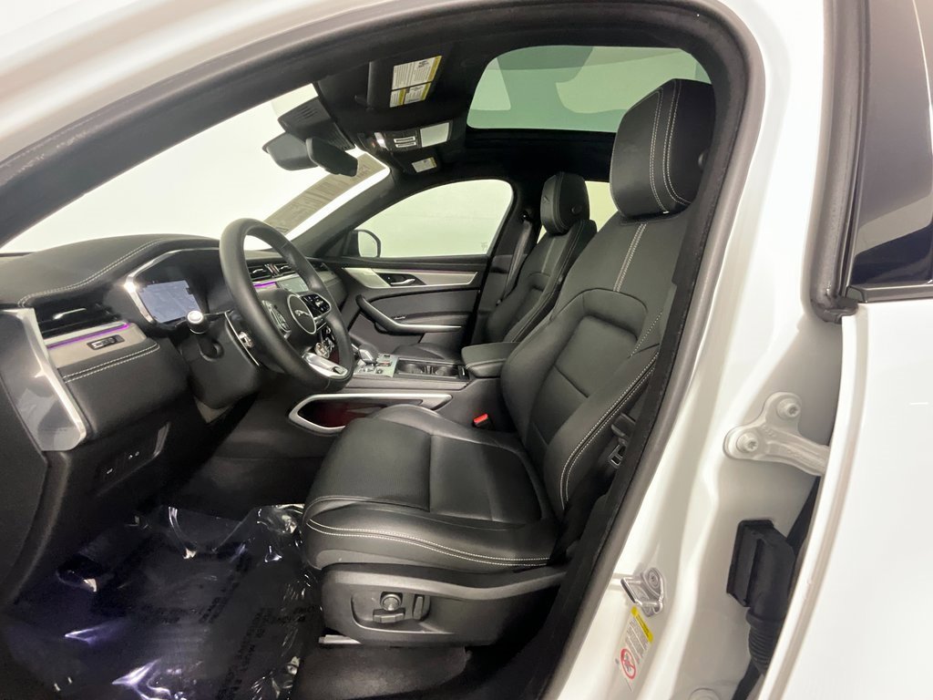 Used 2025 Jaguar F-PACE R-Dynamic S image 16