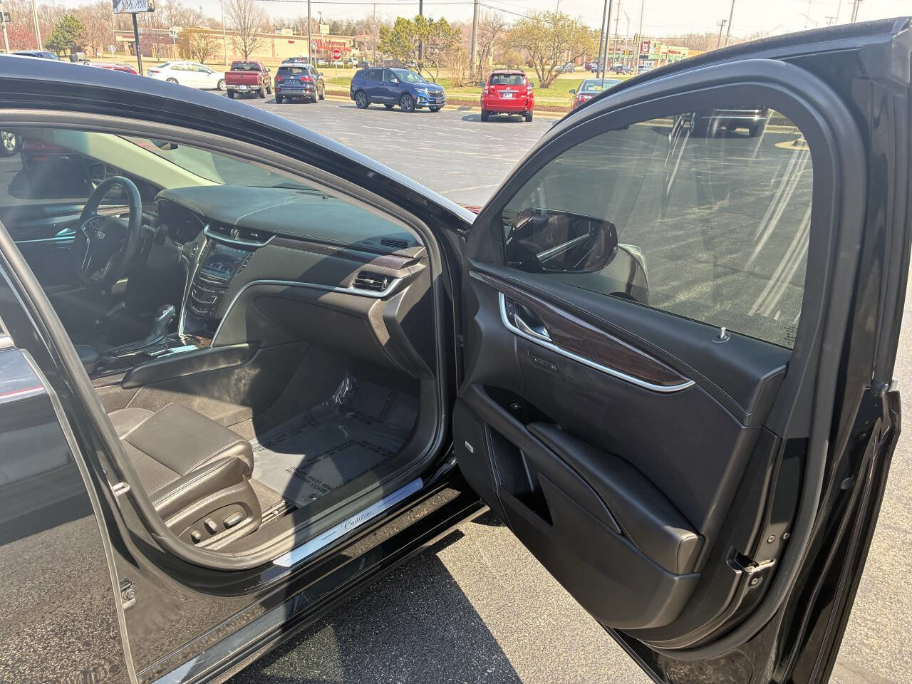 Used 2016 Cadillac XTS Luxury w/ Driver Awareness Package image 24