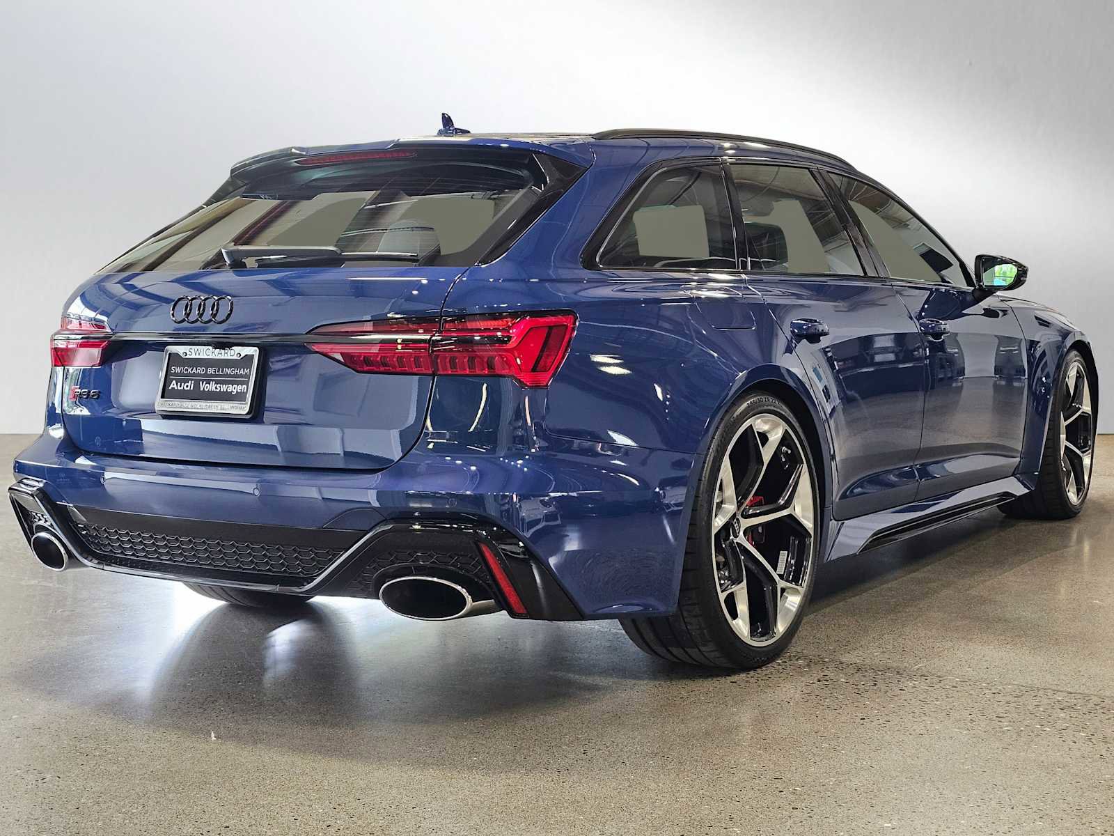 Used 2025 Audi RS 6 performance AWD/4WD image 3