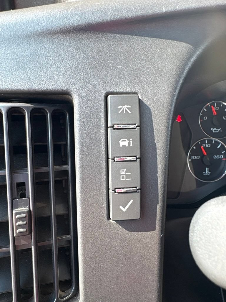 Used 2025 Chevrolet Express 3500 LS RWD image 20