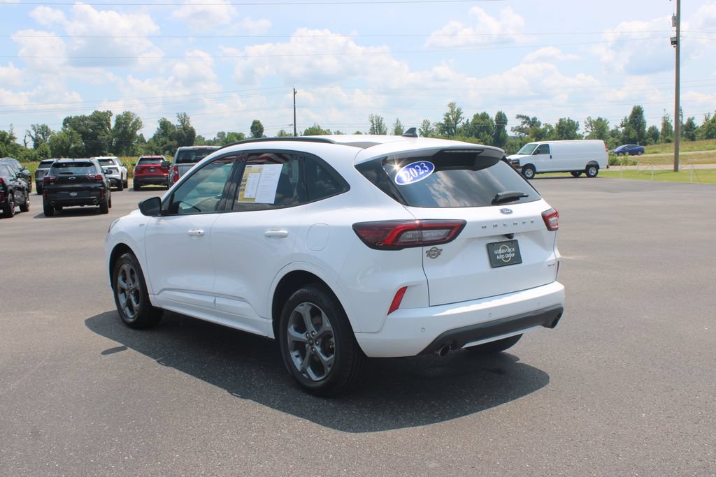 Used 2023 Ford Escape ST-Line w/ Tech Pack #1 AWD/4WD image 7