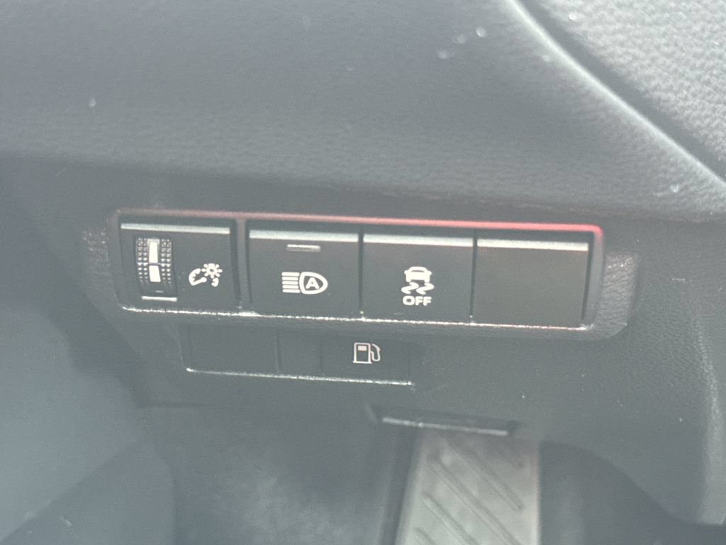 Used 2026 Toyota Corolla Cross AWD Hybrid w/ Cold Weather Package image 31