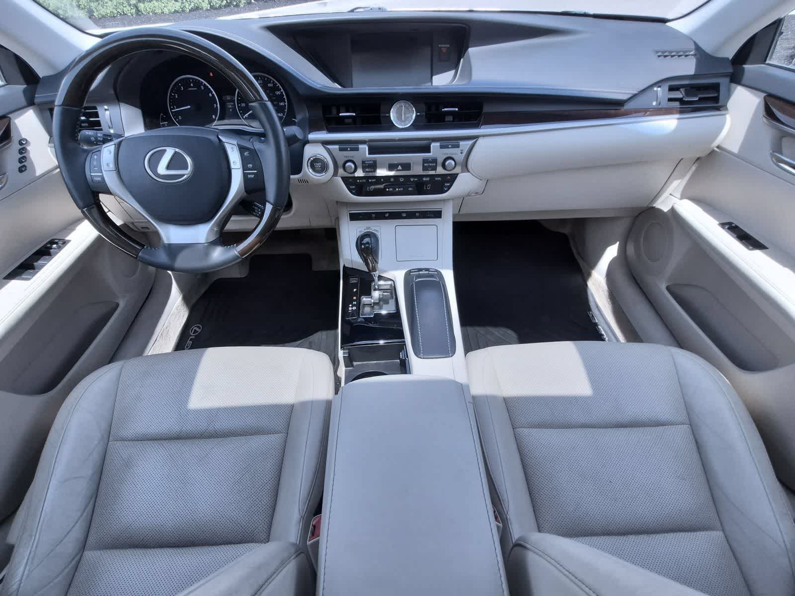 Used 2013 Lexus ES 350 w/ Luxury Pkg FWD image 15