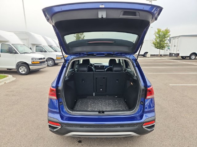 Used 2023 Volkswagen Taos SE FWD image 29