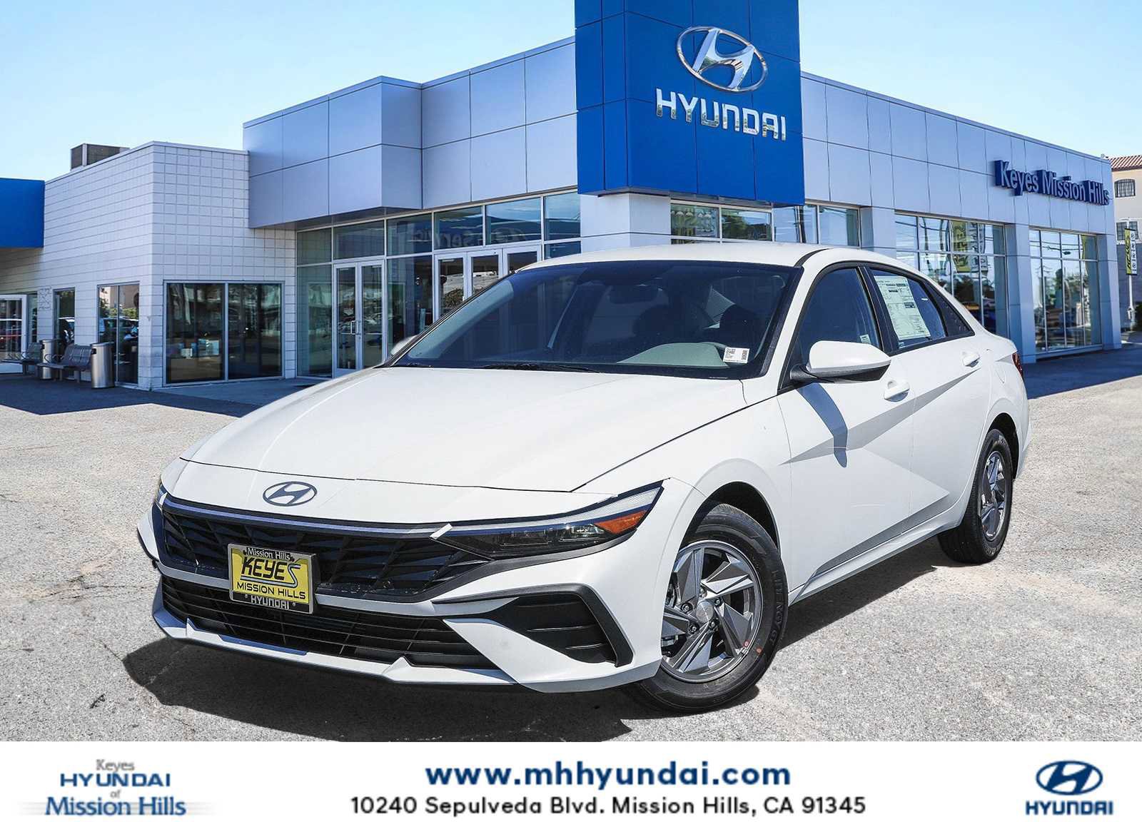 New 2025 Hyundai Elantra SE w/ Cargo Package