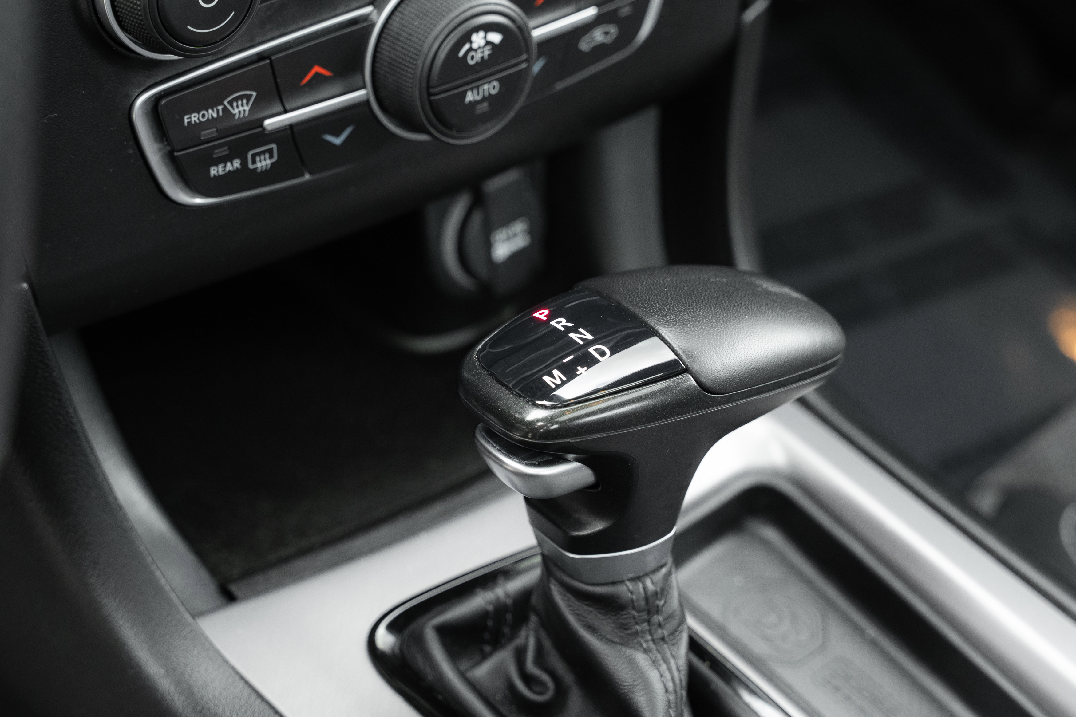 Used 2023 Dodge Charger R/T w/ Plus Group RWD image 18