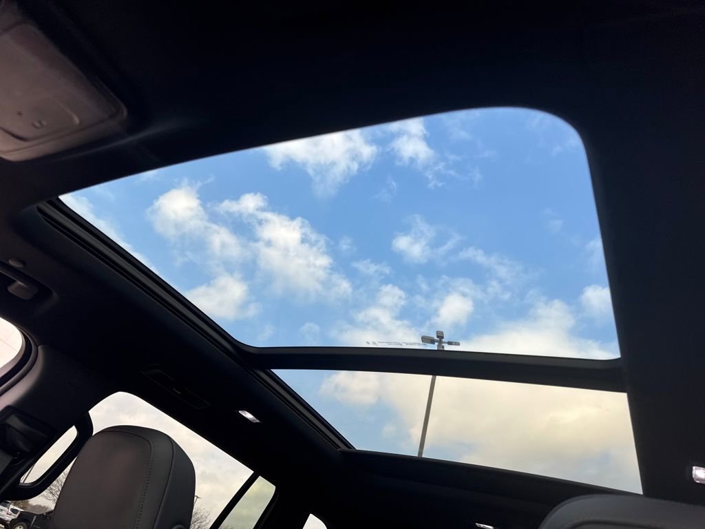 Used 2024 GMC Acadia Elevation w/ LPO, Floor Liner Package image 23